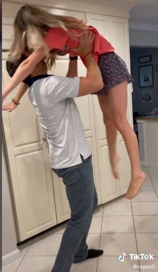 父亲爆料女子视频播放网站,揭秘网络乱象背后的真相 第3张 父亲爆料女子视频播放网站,揭秘网络乱象背后的真相 第3张